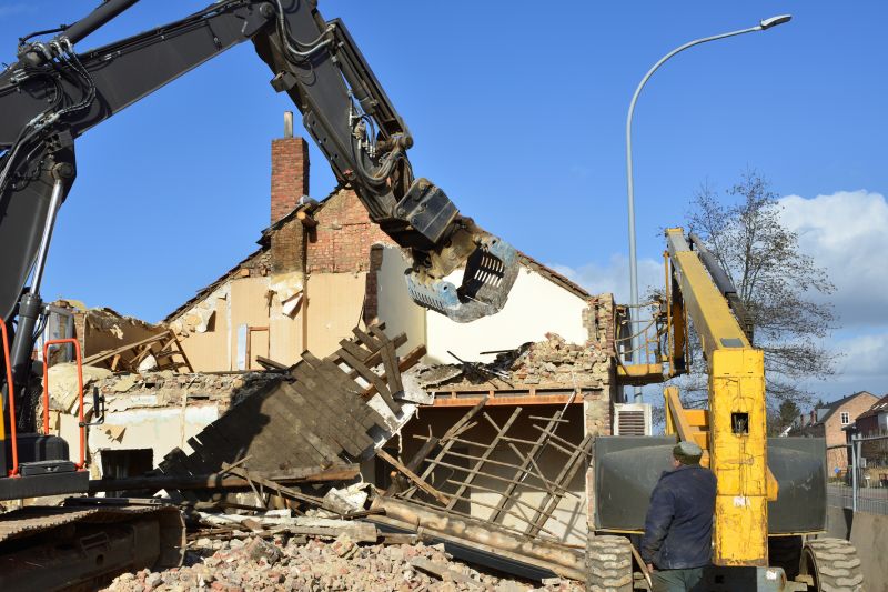 House Wrecking in Pearland, TX